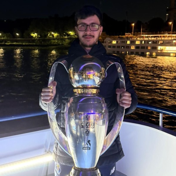 estudante-da-ulusofona-sagra-se-campeao-nacional-pelo-fc-porto