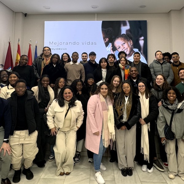 estudantes-da-ulusofona-visitam-o-banco-interamericano-de-desenvolvimento-idb