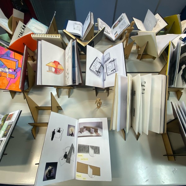 exposicao-de-livros-dos-estudantes-de-arquitetura-da-ulusofona