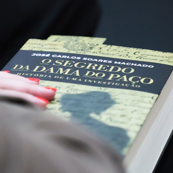 lancamento-do-livro-o-segredo-da-dama-do-paco