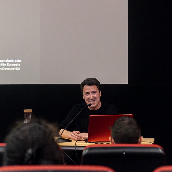 manuel-santos-maia-no-great-artist-on-campus-com-o-filme-alheavafilme