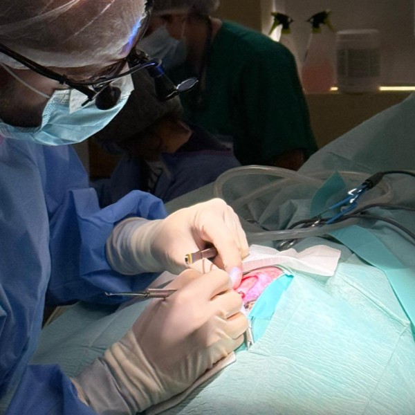 realizacao-com-sucesso-de-neurocirurgia-para-remocao-de-tumor-intracraniano