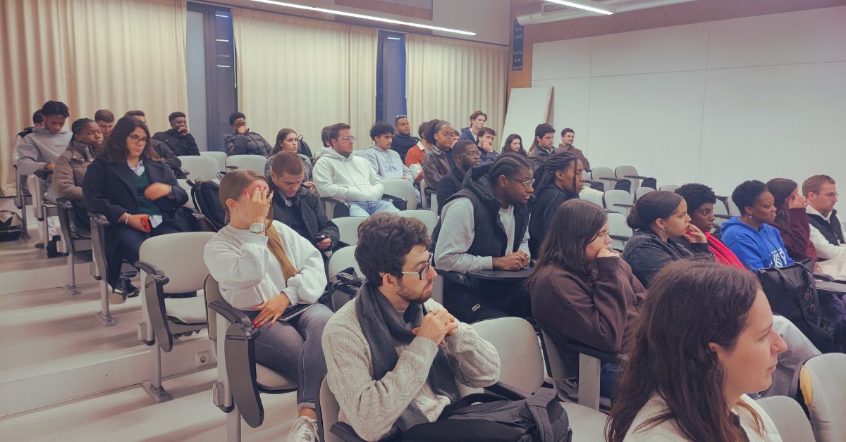 /noticias/conversa-de-fins-de-tarde-com-alumni-1